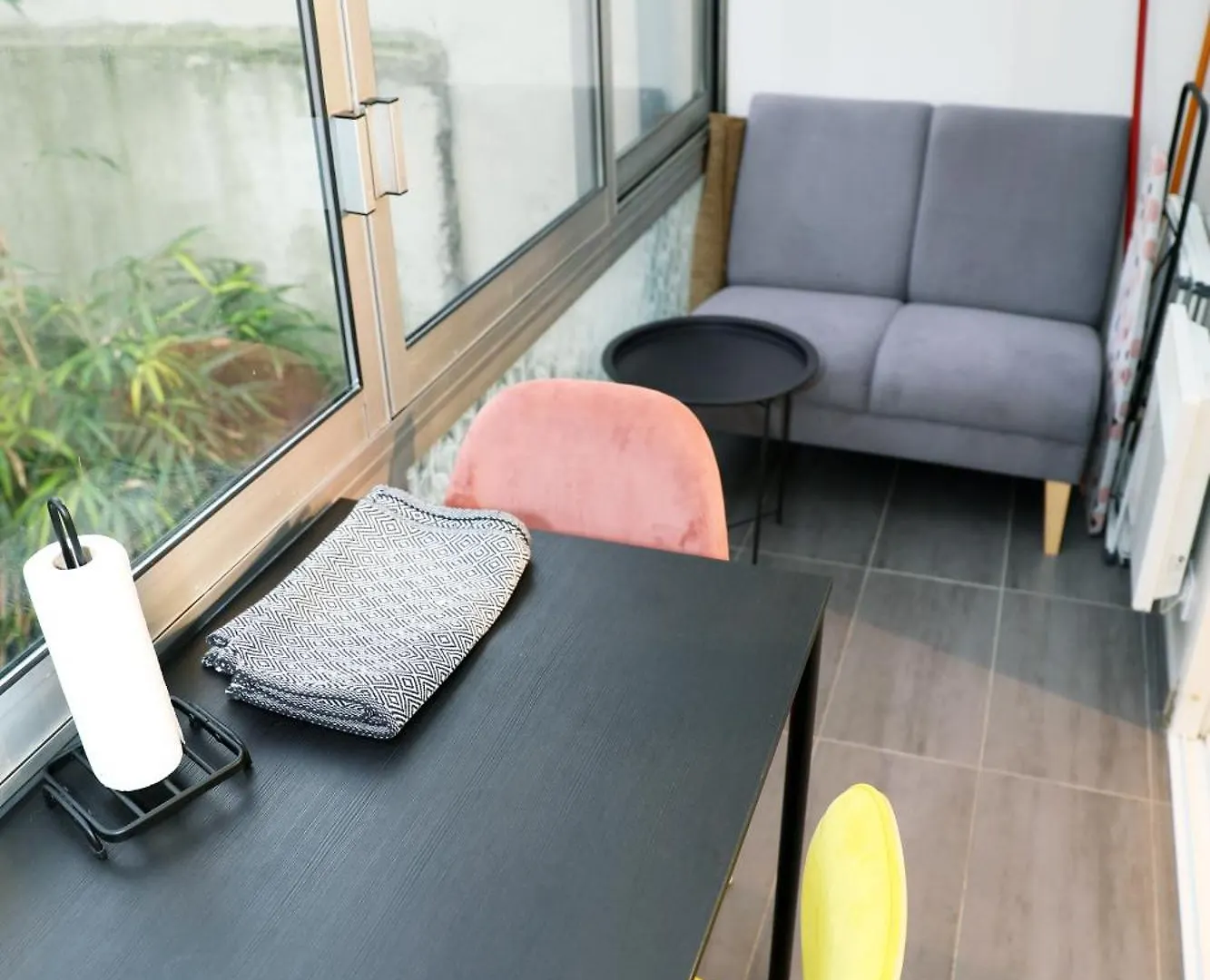 Eiffel Tour - Cosy Daisy Apartment Paris 0*,  France