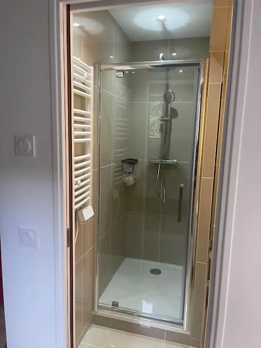 Eiffel Tour - Cosy Daisy Apartment Paris France