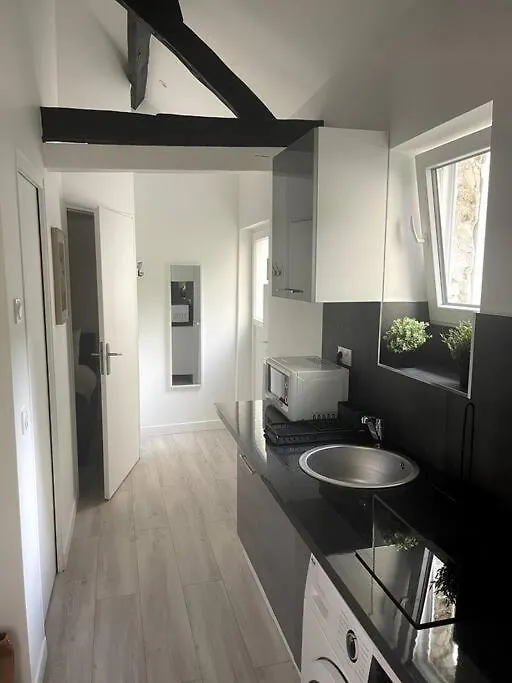 Eiffel Tour - Cosy Daisy Apartment Paris